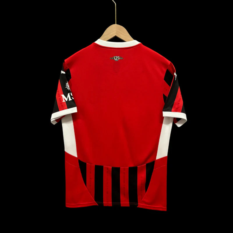 Camiseta de local del AC Milan 24/25